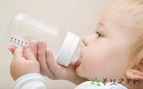 宝宝每天不喝水怎么办